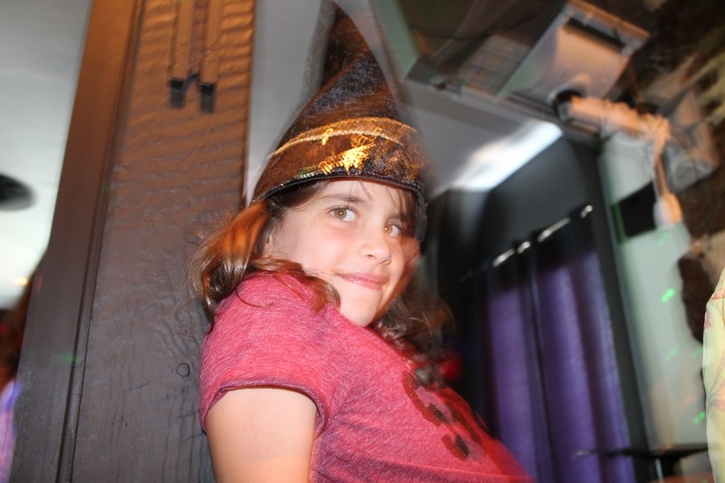 Village Camps International Summer Camp Leysin, Switzerland 2026-08-15 https://www.villagecamps.com/journals_admin/images/682-17-disco (29).jpg
